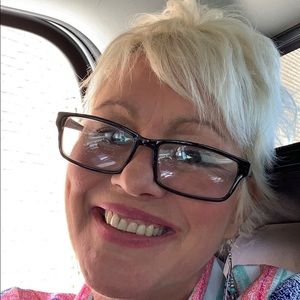 Meet your Posher, Mindy